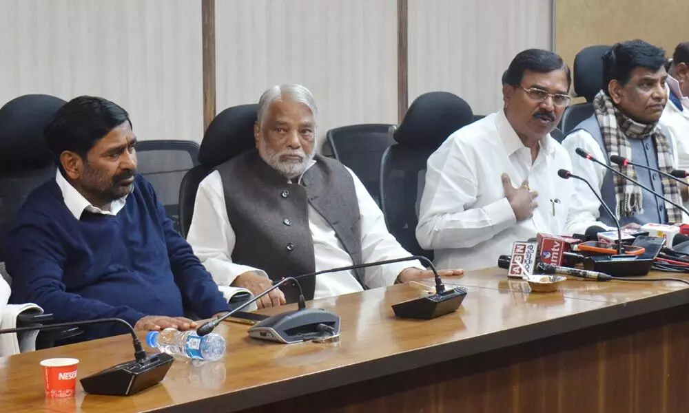 Agriculture Minister S Niranjan Reddy along with other ministers and MPs addressing the media at TS Bhavan in New Delhi on Thursday