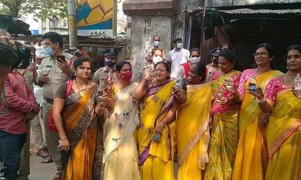 TDP women’s wing members staging a protest in Visakhapatnam on Thursday