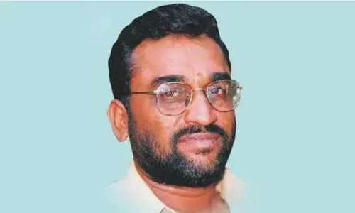 Veteran Kannada director, writer K.V. Raju