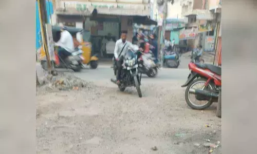 Motorists fume at GHMC as dug-up roads dot Old City