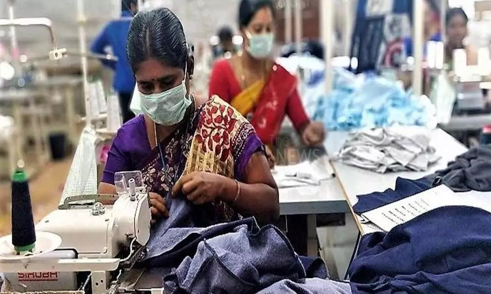 Reverse move to increase GST on textile items, AIADMK urges Centre