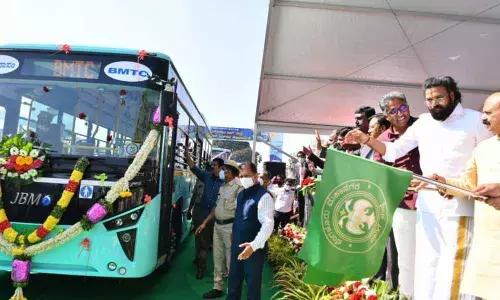 Chief Minister Basavaraj Bommai and Transport Minister B Sriramulu flag off a fleet of electric and BS VI buses at Vidhana Soudha in Bengaluru on Monday