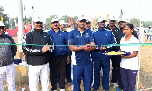 Superintendent of Police Ch Sudheer Kumar Reddy inaugurating the Police Sports and Games Meet at Police parade grounds in Kurnool on Monday.