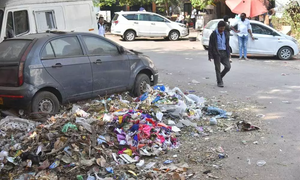 Srinagar Colony residents grapple with garbage woes