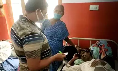 10 fall sick after consuming spurious toddy in Medak