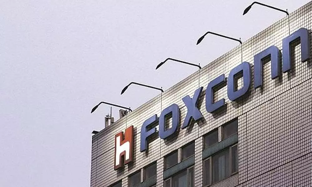 Apple acts against iPhone assembler Foxconn after TN factory food poisoning