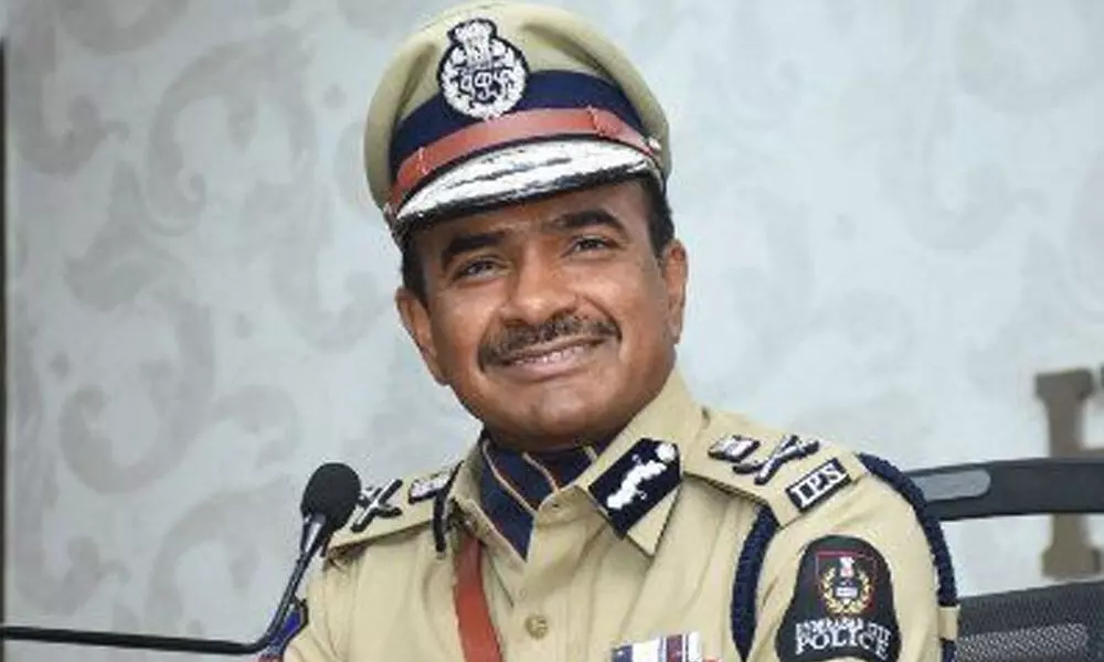 Hyderabad: CP CV Anand puts in riders to ring in New Year