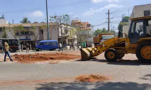Mysuru police demolish structure at circle to end dispute between two groups