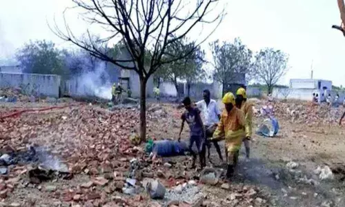 4 workers die in mishap at TN fireworks unit