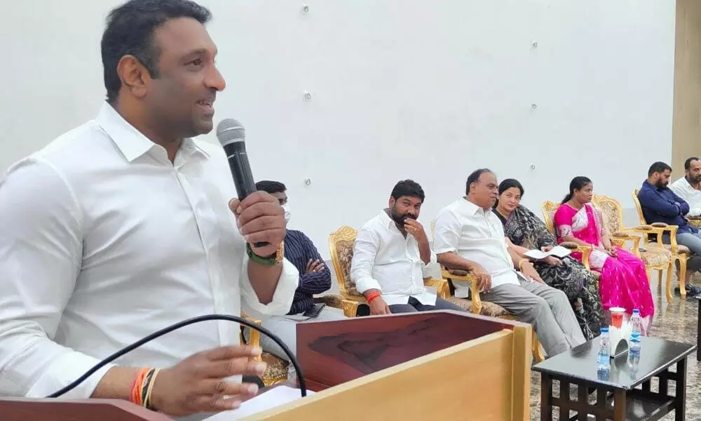 Minister Mekapati Goutham Reddy addressing the Corporators get together in Nellore on Sunday
