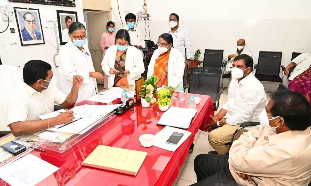 Joint Collector (Development) C Sridhar reviews the Covid situation at Ruia Hospital in Tirupati on Tuesday. Hospital Superintendent Dr T Bharathi, DM&HO Dr U Sreehari and others are seen.