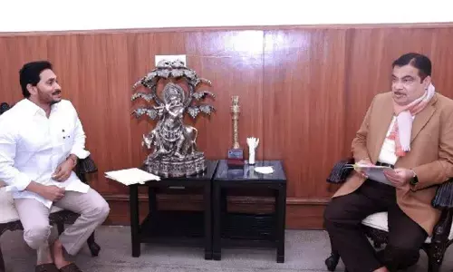 YS Jagan meets Union Minister Nitin Gadkari, urges four-lane roads for coastal areas in AP