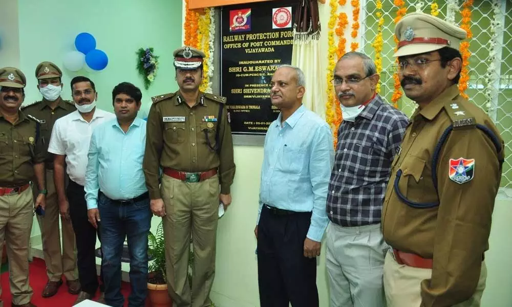 Inspector General and Principal Chief Security Commissioner GM Eswara Rao and Divisional Railway Manager Shivendra Mohan at the inauguration of newly constructed RPF Post building at Vijayawada railway station on Wednesday