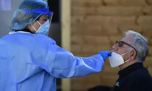 France reports record 271,686 new Covid cases