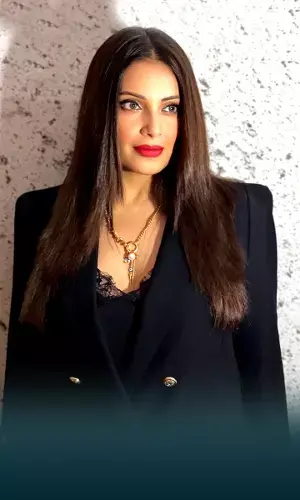 HBD Bipasha Basu: Chic Style File Of This Bollywood Actress