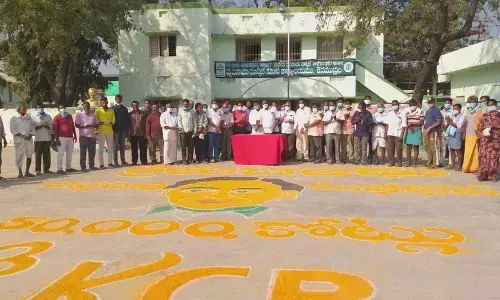 Cotton price touches 5-digit mark