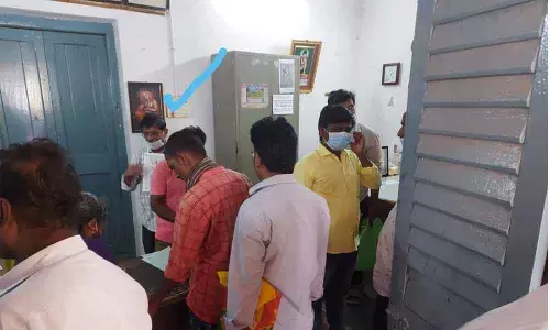 Kurnool: Corruption rampant at sub-registrar offices