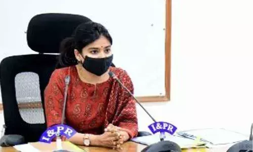 Karimnagar: Banks told to extend loans to street vendors