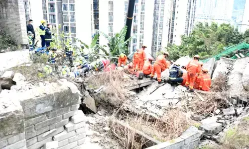 16 dead in lunchtime blast at cafeteria in southern China