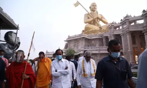 Chief Minister K Chandrashekar Rao at the ashram of Sri Tridandi Chinna Jeeyar Swami in Muchintal village of Ranga Reddy district to see the arrangements being made for the unveiling of the ‘Statue of Equality’ by PM Modi