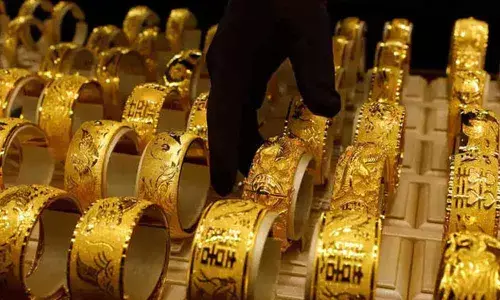 Slight decline in ornament gold price