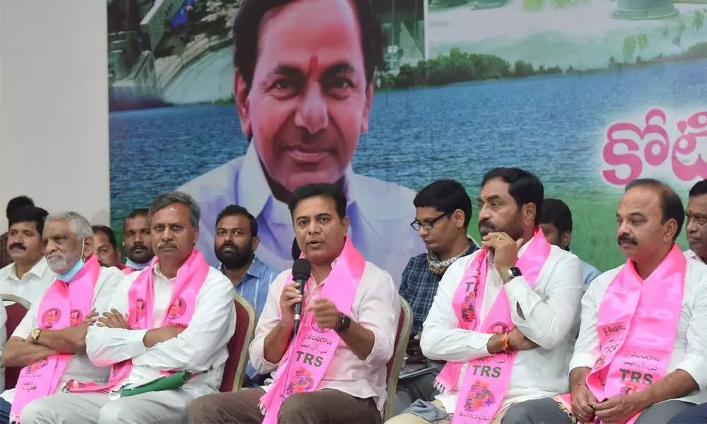 KTR equates visiting BJP leaders to political tourists