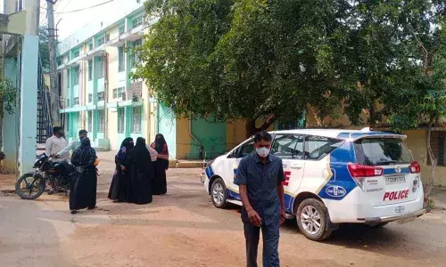 Kamareddy: Woman strangles drunkard husband to death