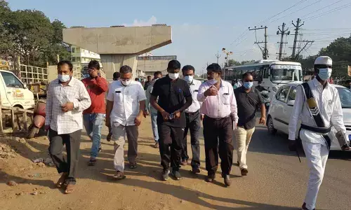 Municipal Commissioner K Dinesh Kumar during an inspection of Ramalingapuram  in Nellore on Tuesday