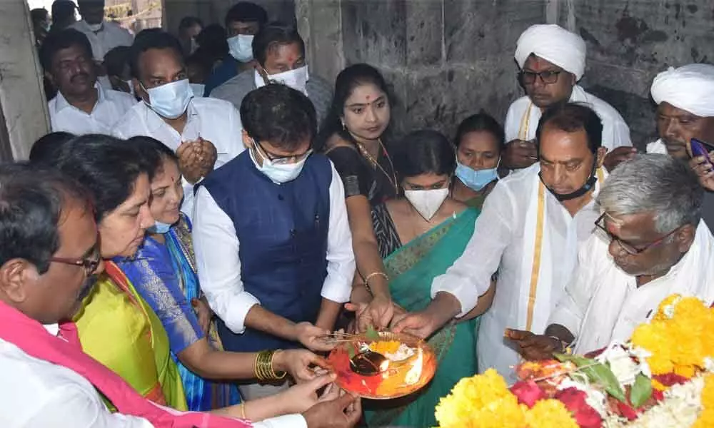 Forest Minister Allola Indrakaran Reddy and Tribal Welfare Minister Satyavati Rathod at the Nagoba temple in Adilabad on Wednesday