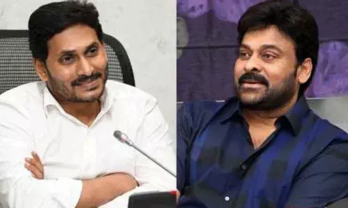 Chiranjeevi to meet YS Jagan today