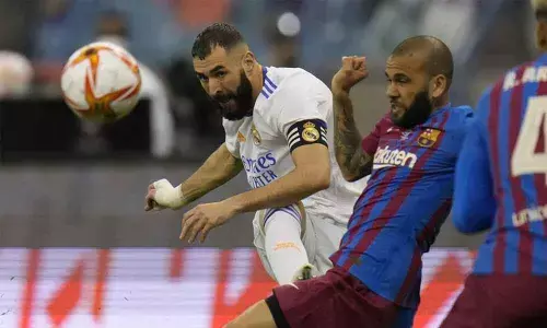 Real beat Barca for 100th time, makes Cup final