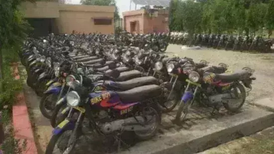 In Jaipur, Bike Ambulance Service facility to Covid-19 patients