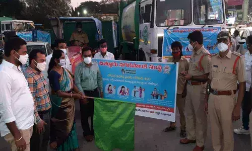 Mayor N Amuda flagging off a Covid awareness rally in Chittoor  on Monday