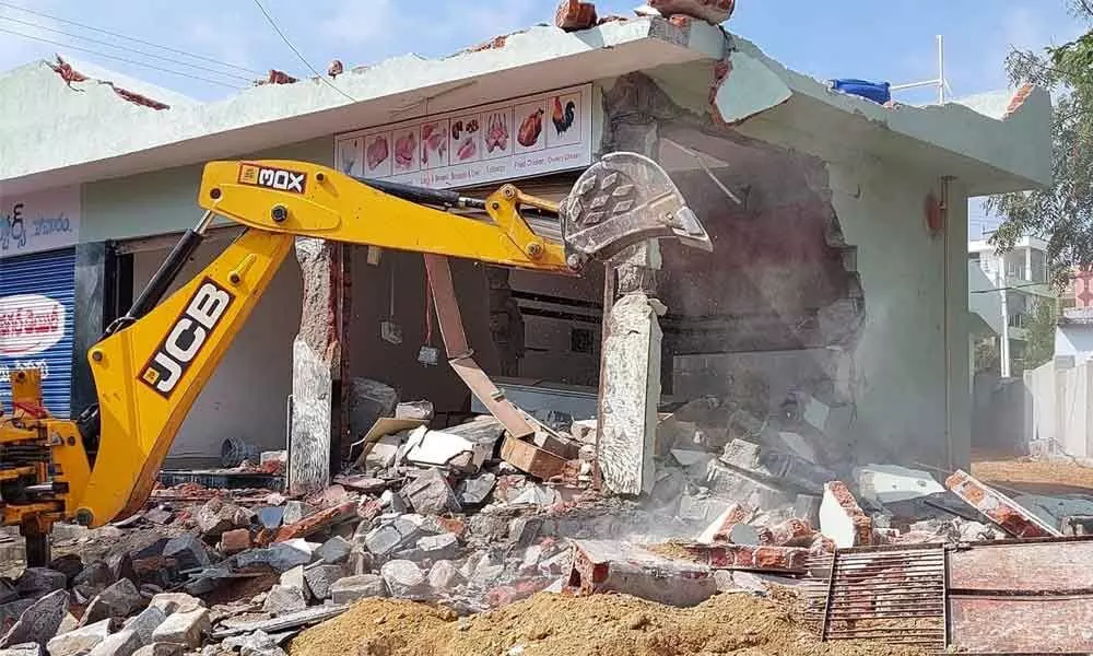 Hyderabad Metropolitan Development Authority demolishes 13 more unauthorised structures