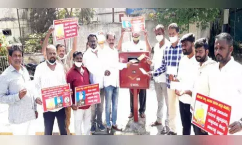 Mysuru: Protest against Centre for rejecting tableau