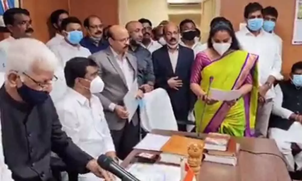 Kalvakuntla Kavitha takes oath as Kamareddy & Nizamabad local bodies MLC