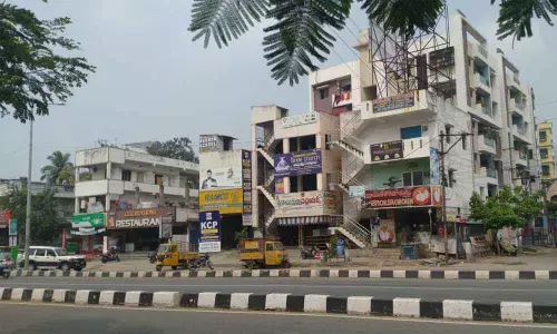 Visakhapatnam: Uneven roads cause inconvenience to residents