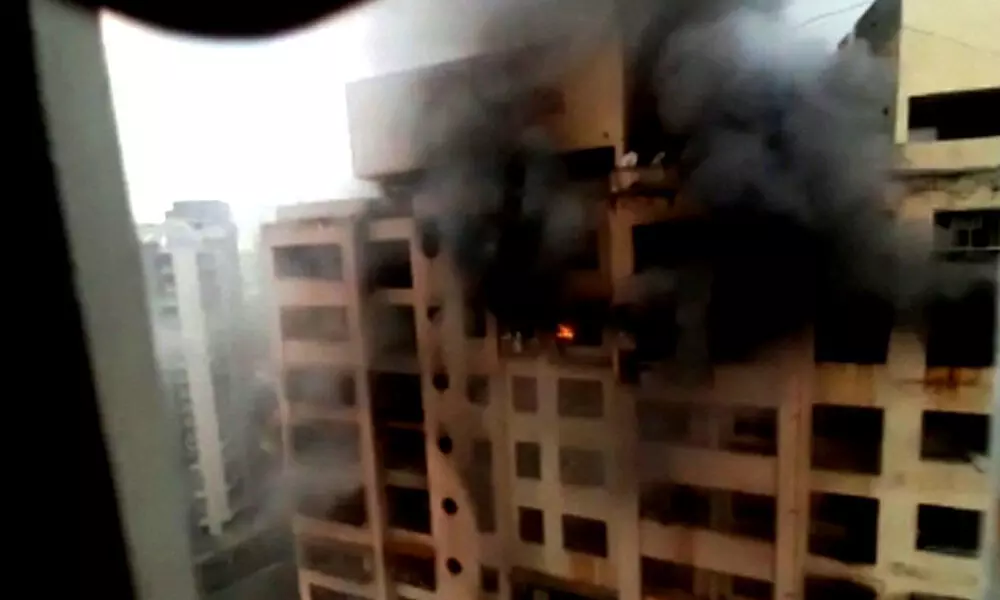 2 killed, 13 injured in Mumbai high-rise blaze