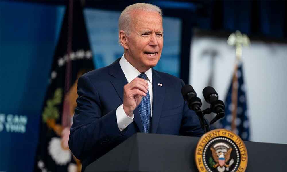 Texas Judge Blocks Biden's Vax Mandate For Federal Employees