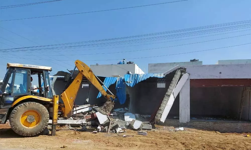 HMDA demolishes another 22 illegal structures