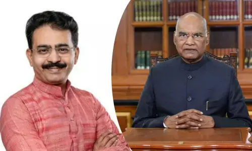 Congress leader Rajeev Satav and President Ram Nath Kovind