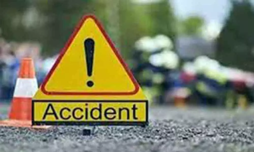 Andhra Pradesh: Man burnt alive in a vehicle after it met with an accident in Chittoor district