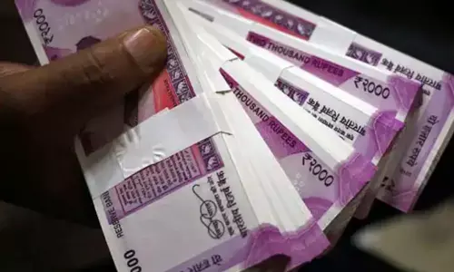 Woman cheats people of worth Rs. 20 crore in the name of chit funds in Anantapur