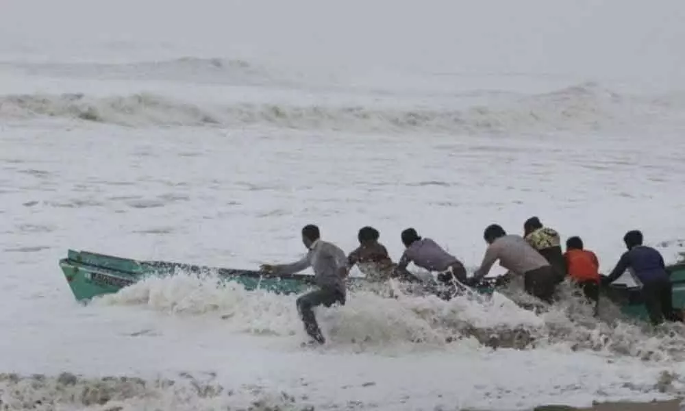 Tamil Nadu fishermen threaten to give up citizenship if captives in Lanka not freed