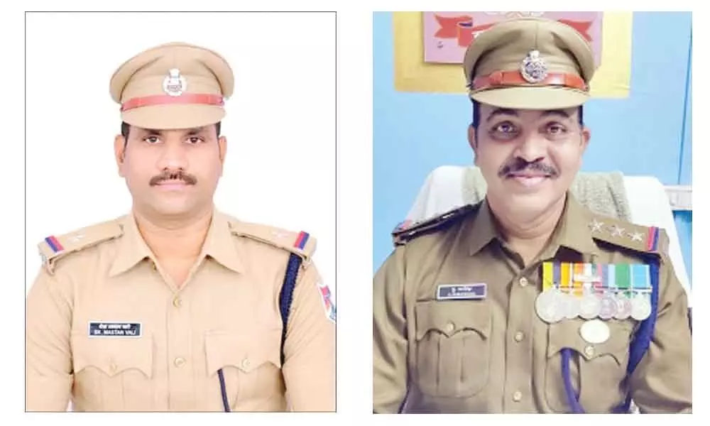 ASI : Sk Mastan Vali, Asst Sub-Inspector; Inspector: U Narsimha Inspector