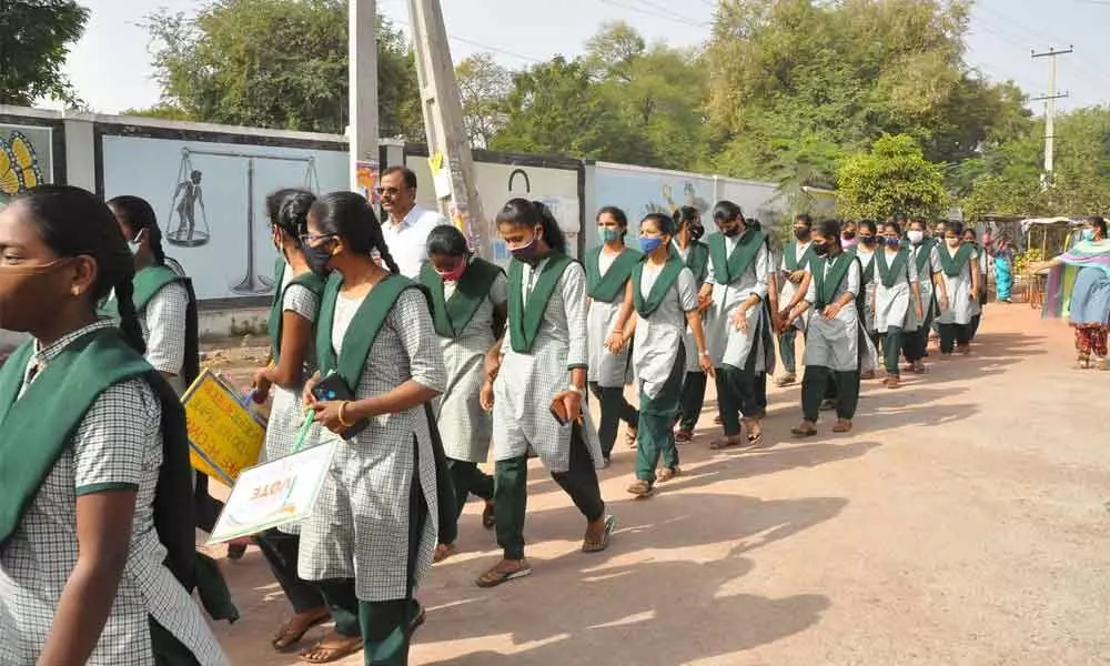 Students taking part in a rally in Kurnool on Tuesday on the occasion of National Tourism Day