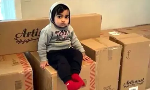 Indo-American kid accidentally orders furniture from Walmart in New Jersey, parents shocked