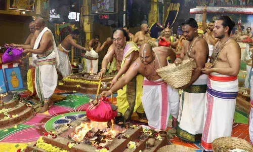 Priests perform Poornahuti marking the conclusion of 7-day Nava Kundatmaka Sri Yagam organised by the TTD at Sri Padmavathi Ammavari temple in Turuchanur on Thursday