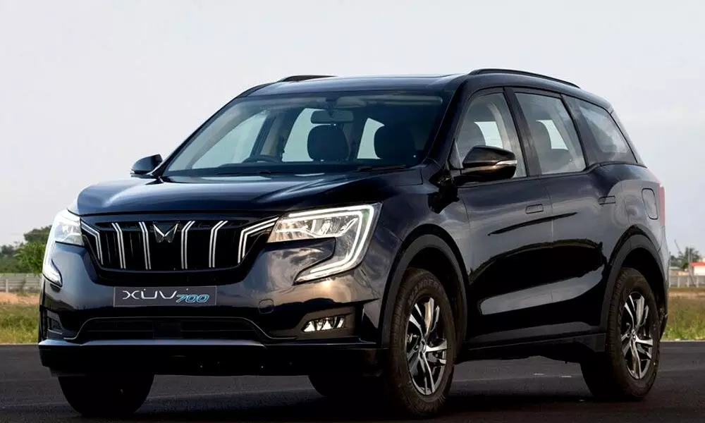 The new Mahindra XUV700 is being offered with 2 engine options.