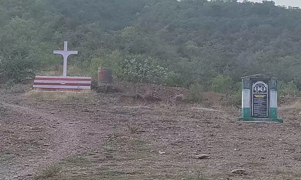 Crosses allegedly constructed along the path around Godrali Konda